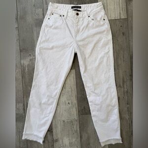 Abercrombie & Fitch Signature Collection White Embroidered Jeans 26x27 High Rise